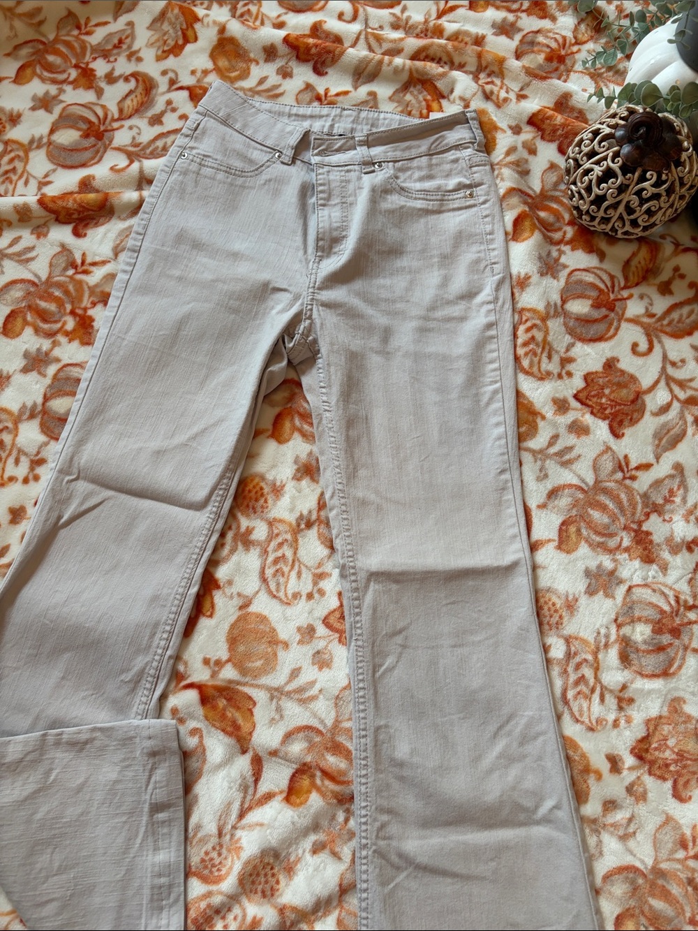H&M Women's Flare Jeans in Light Taupe size 4